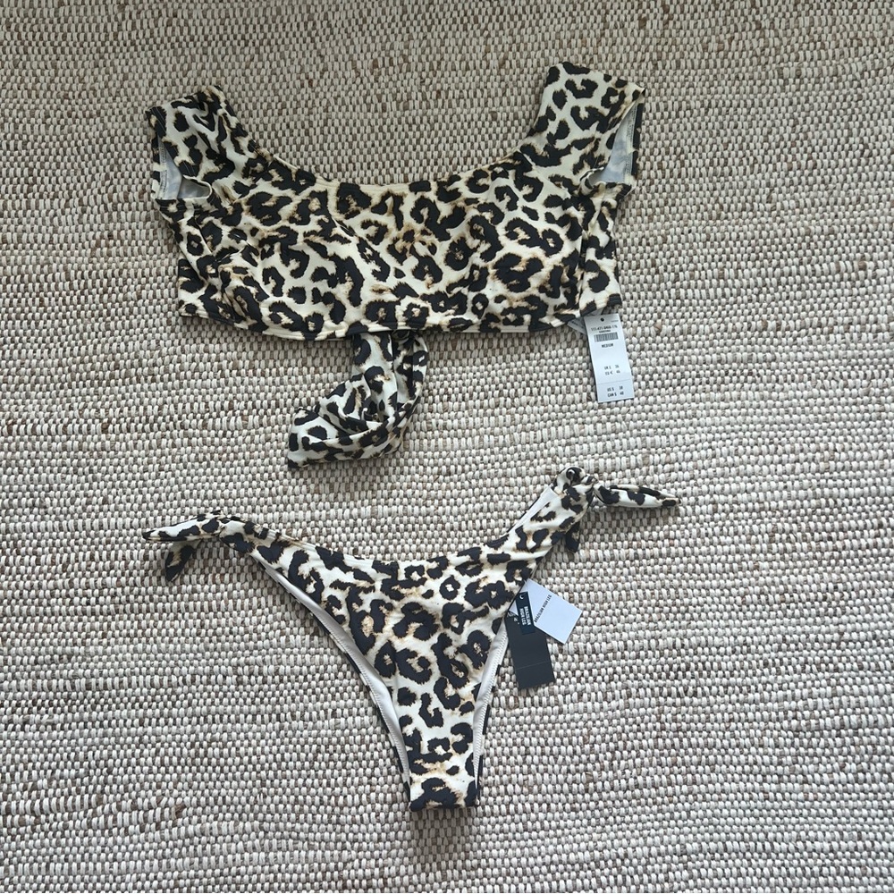 Abercrombie Cheetah Print Two Piece Bikini Size Medium